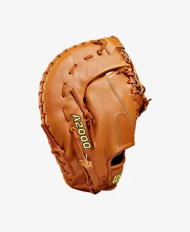 Wilson A2000 - 1679 12.5" - First Base Glove